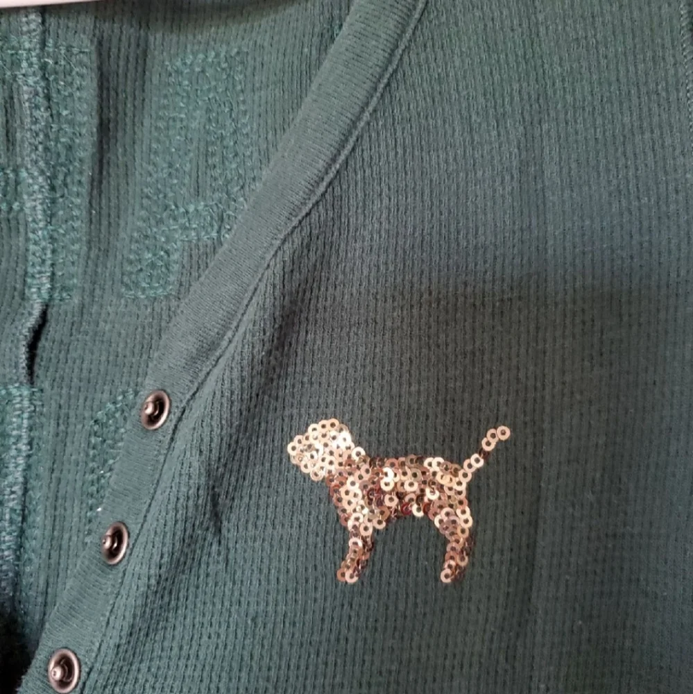 🎄 VICTORIA'S SECRET Happy Holla Days Onesie 🎄 - Picture 6 of 12